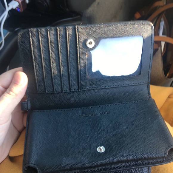 Michael kors phone case and wallet - Picture 2 of 3